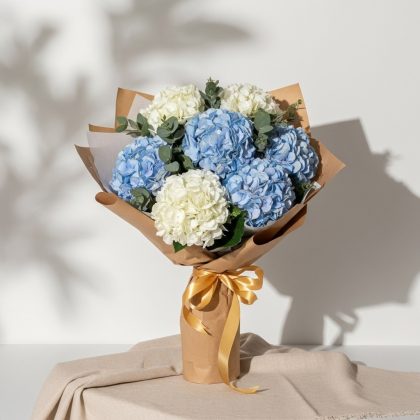 Karışık Mavi Beyaz Ortanca Buketi