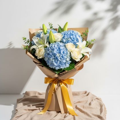 Karışık Mavi Beyaz Ortanca & Gül & Lilyum Buketi