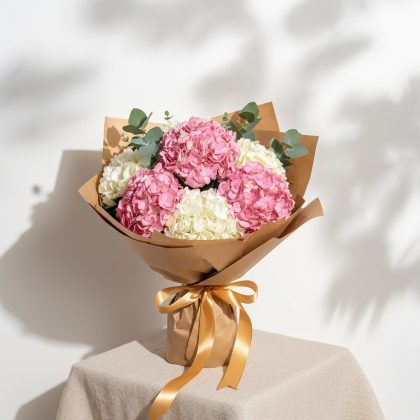 Karışık Pembe Beyaz Ortanca Buketi