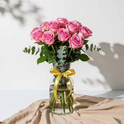 11'Li Pembe Gül Vazoda