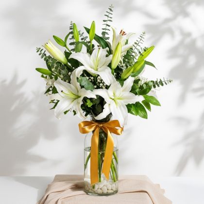 Beyaz Lilyum Vazoda
