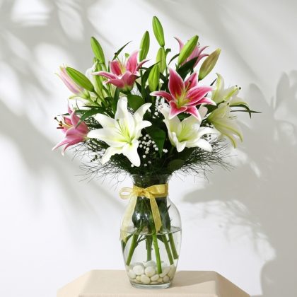 Karışık Pembe Beyaz Lilyum & Lilyum Vazoda